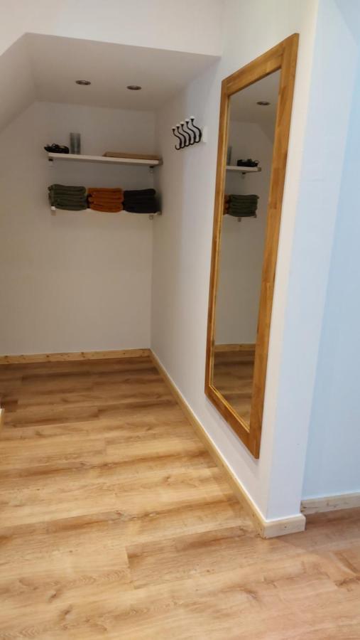 Kleine Wohnung In 바트슈와르토 외부 사진