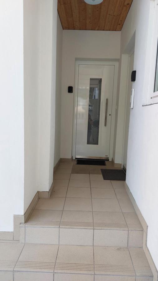 Kleine Wohnung In 바트슈와르토 외부 사진